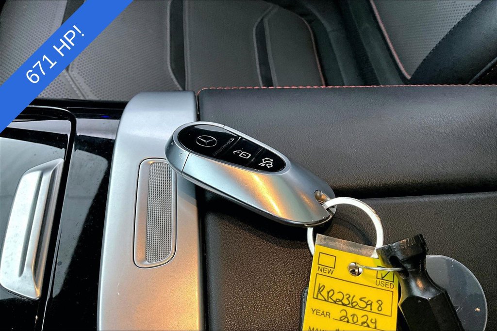 Used 2024 Mercedes-Benz C 63 AMG S image 12