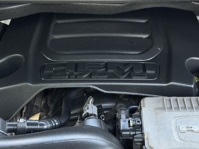 Used 2021 RAM 1500 Limited w/ Body Color Bumper Group RWD image 34