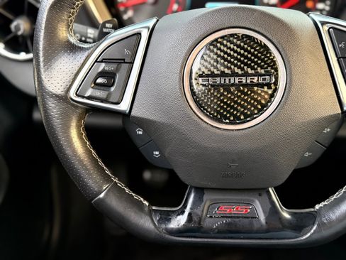 Used 2018 Chevrolet Camaro SS image 25
