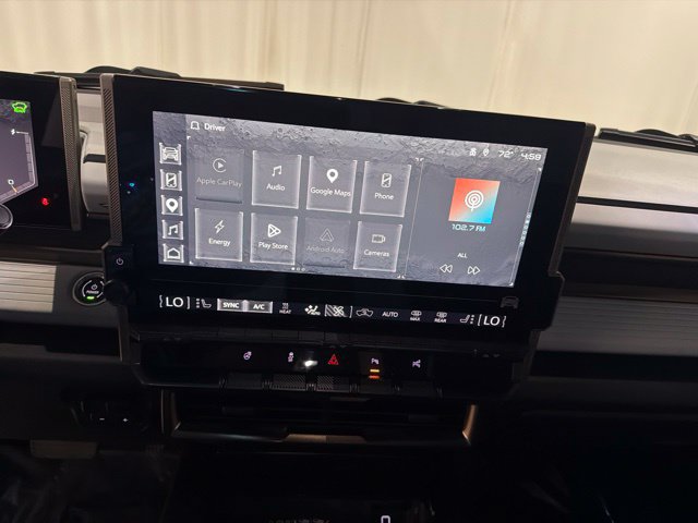 Used 2025 GMC Hummer EV 3X AWD/4WD image 16