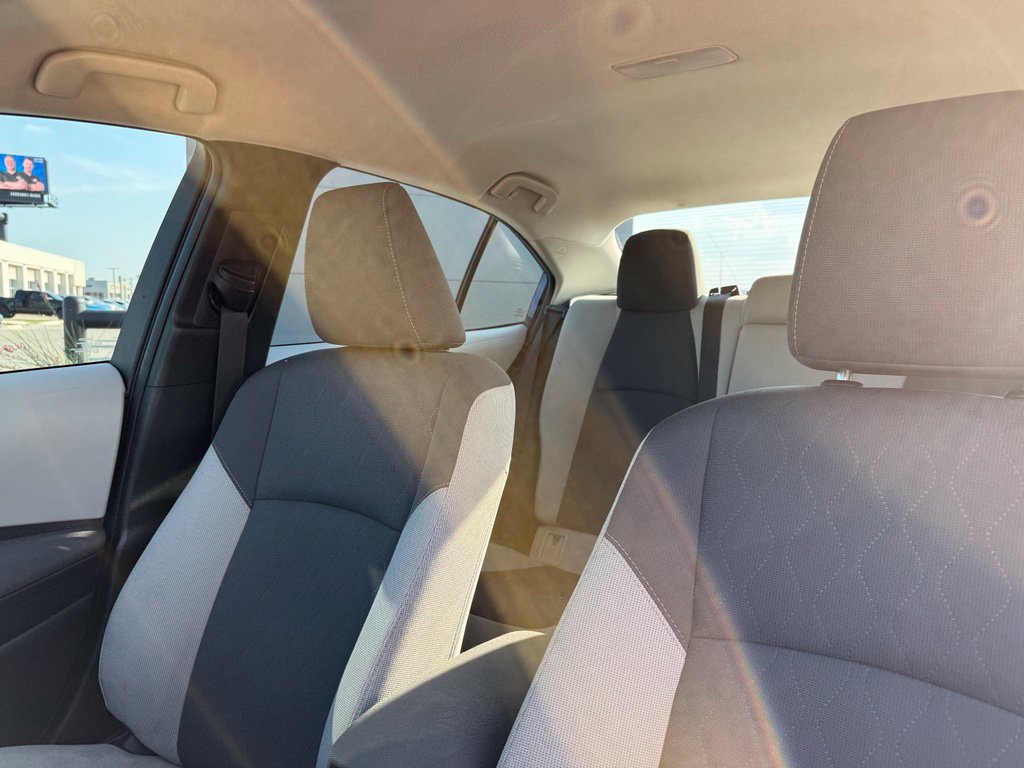 Used 2024 Toyota Corolla LE FWD image 29