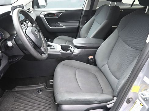 Used 2019 Toyota RAV4 LE w/ All Weather Liner Package image 18