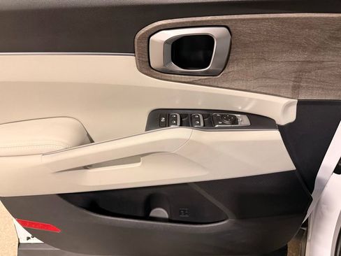 Used 2023 Kia Sorento X-Line EX image 13