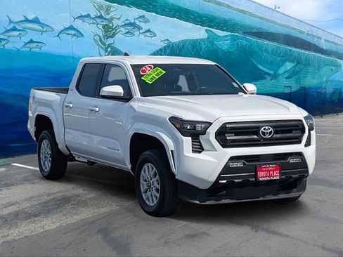 Used 2024 Toyota Tacoma SR5 RWD image 3