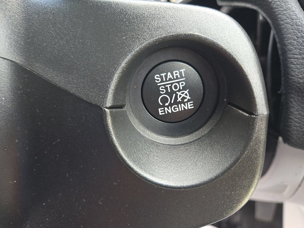 Used 2019 Jeep Compass Limited w/ Safety & Security Group AWD/4WD image 39
