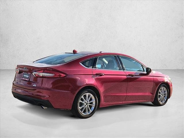 Used 2020 Ford Fusion SE FWD image 5