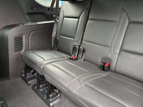 Certified 2023 Chevrolet Suburban Premier image 16