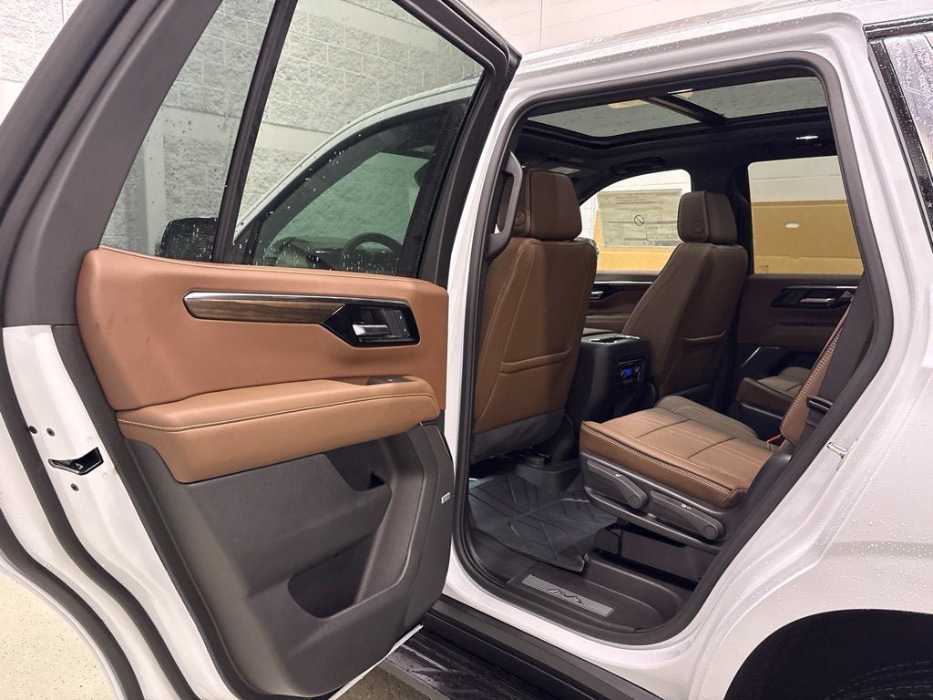 New 2027 Chevrolet Tahoe High Country w/ Sun And Tow Package AWD/4WD image 31