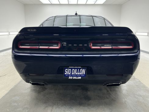 Used 2015 Dodge Challenger SXT Plus image 5