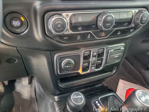 Used 2023 Jeep Wrangler Unlimited Sport AWD/4WD image 16