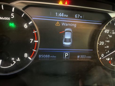 Used 2022 Nissan Altima 2.5 SR AWD/4WD image 4