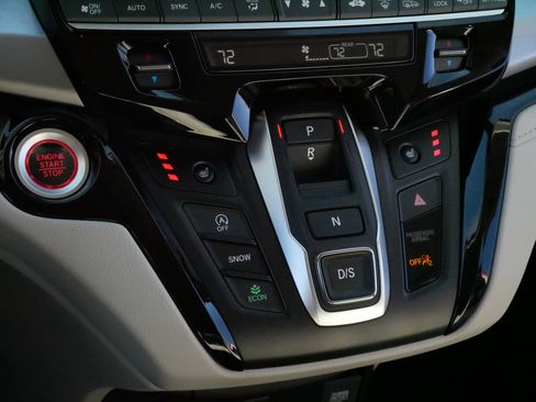 Certified 2026 Honda Odyssey Touring image 24