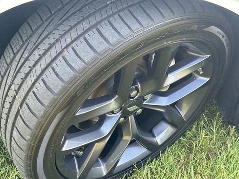 Used 2023 Dodge Challenger R/T w/ Plus Package image 17