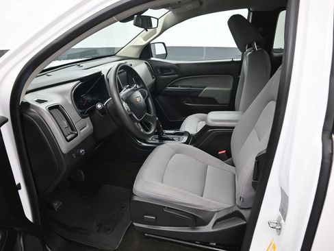 Used 2018 Chevrolet Colorado W/T w/ WT Convenience Package RWD image 9