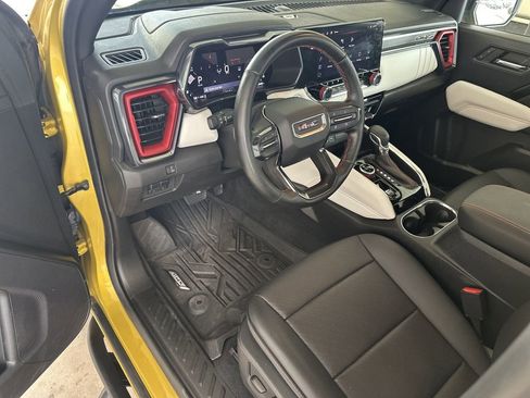 Used 2024 GMC Canyon AT4X image 13