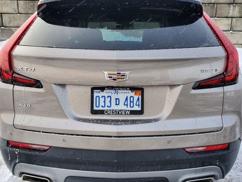 Certified 2023 Cadillac XT4 Premium Luxury w/ Cold Weather Package image 15