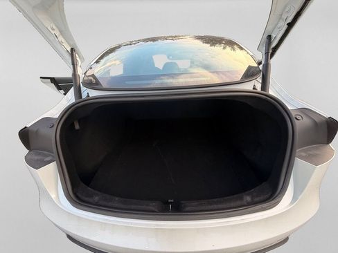 Used 2025 Tesla Model 3 Long Range AWD/4WD image 29