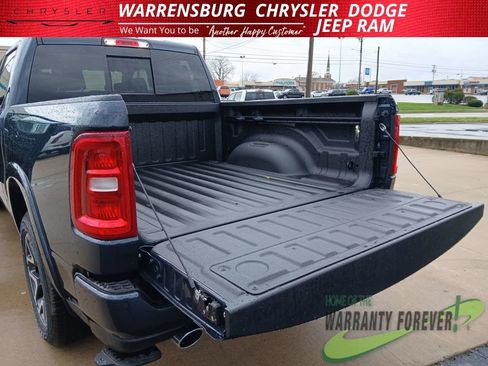 New 2026 RAM 1500 Laramie w/ Sport Appearance Package AWD/4WD image 32