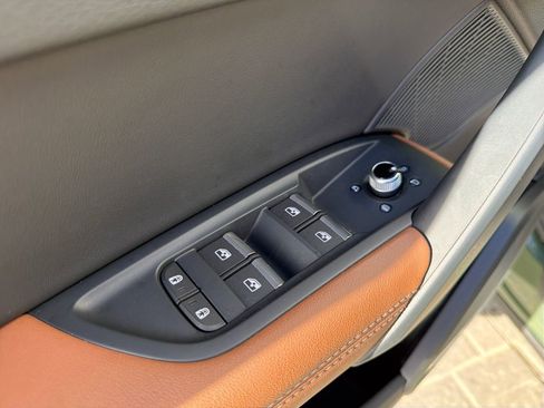 Used 2023 Audi Q5 2.0T Premium Plus w/ Premium Plus Package image 11