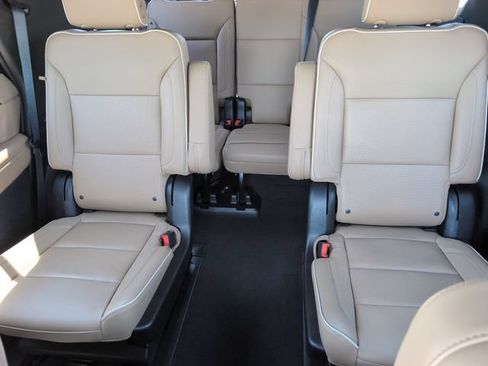 Used 2023 Chevrolet Tahoe Premier AWD/4WD image 26
