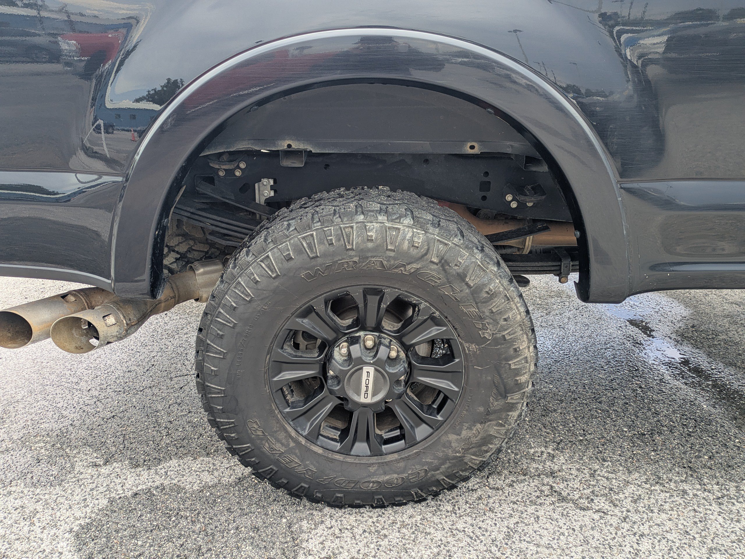 Used 2020 Ford F250 Lariat w/ Tremor Off-Road Package AWD/4WD image 11