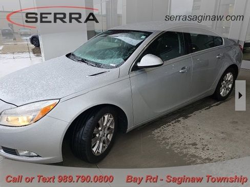 Used 2012 Buick Regal Leather image 1