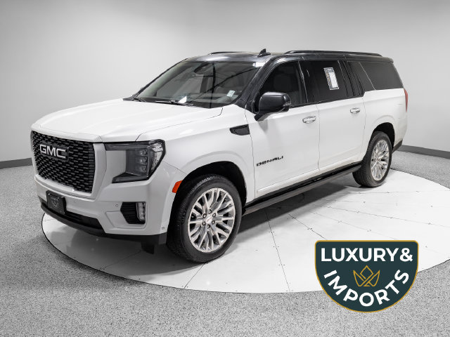Used 2023 GMC Yukon XL Denali w/ Denali Reserve Package AWD/4WD image 1