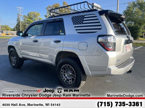Used 2020 Toyota 4Runner 4WD image 13