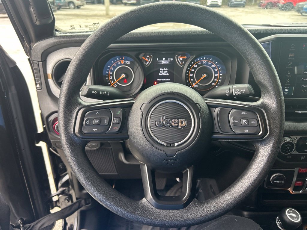 Used 2025 Jeep Gladiator Sport AWD/4WD image 15