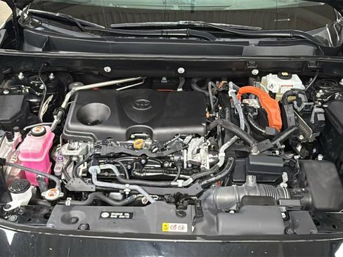 Certified 2021 Toyota RAV4 XLE image 25