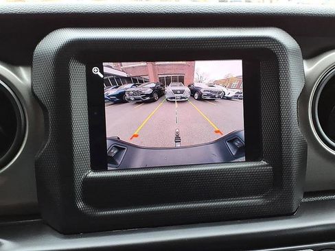 Used 2022 Jeep Gladiator Sport AWD/4WD image 27