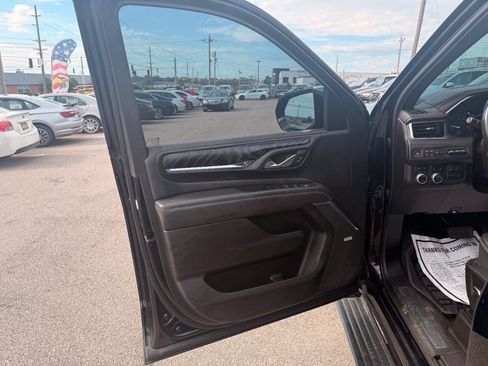 Used 2021 GMC Yukon Denali w/ Denali Ultimate Package AWD/4WD image 17