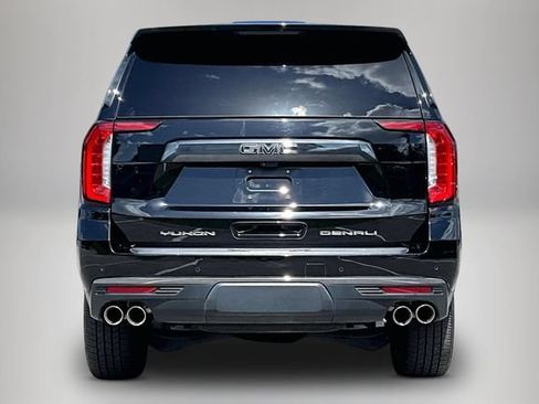Used 2023 GMC Yukon Denali Ultimate w/ LPO, Floor Liner Package AWD/4WD image 6
