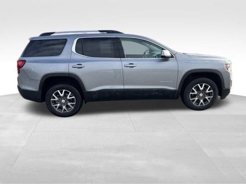 Certified 2023 GMC Acadia SLE w/ Driver Convenience Package image 6