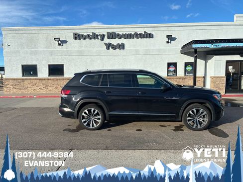 Used 2022 Volkswagen Atlas SEL Premium image 2