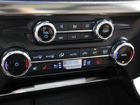 Used 2022 Ford F150 King Ranch w/ Equipment Group 601A High AWD/4WD image 31