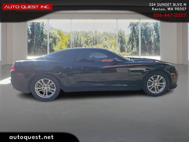 Used 2015 Chevrolet Camaro LS RWD image 4