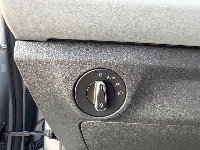 New 2027 Volkswagen Jetta SE FWD image 13