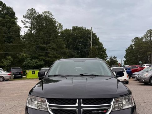 Used 2014 Dodge Journey SXT w/ Flexible Seating Group FWD image 1