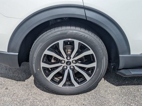 Certified 2022 Ford Explorer ST-Line w/ Class IV Trailer Tow Package RWD image 11