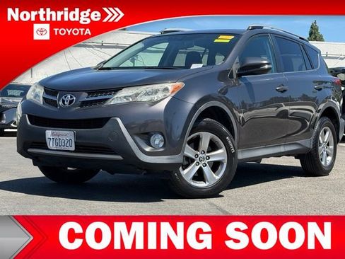 Used 2015 Toyota RAV4 XLE FWD image 2