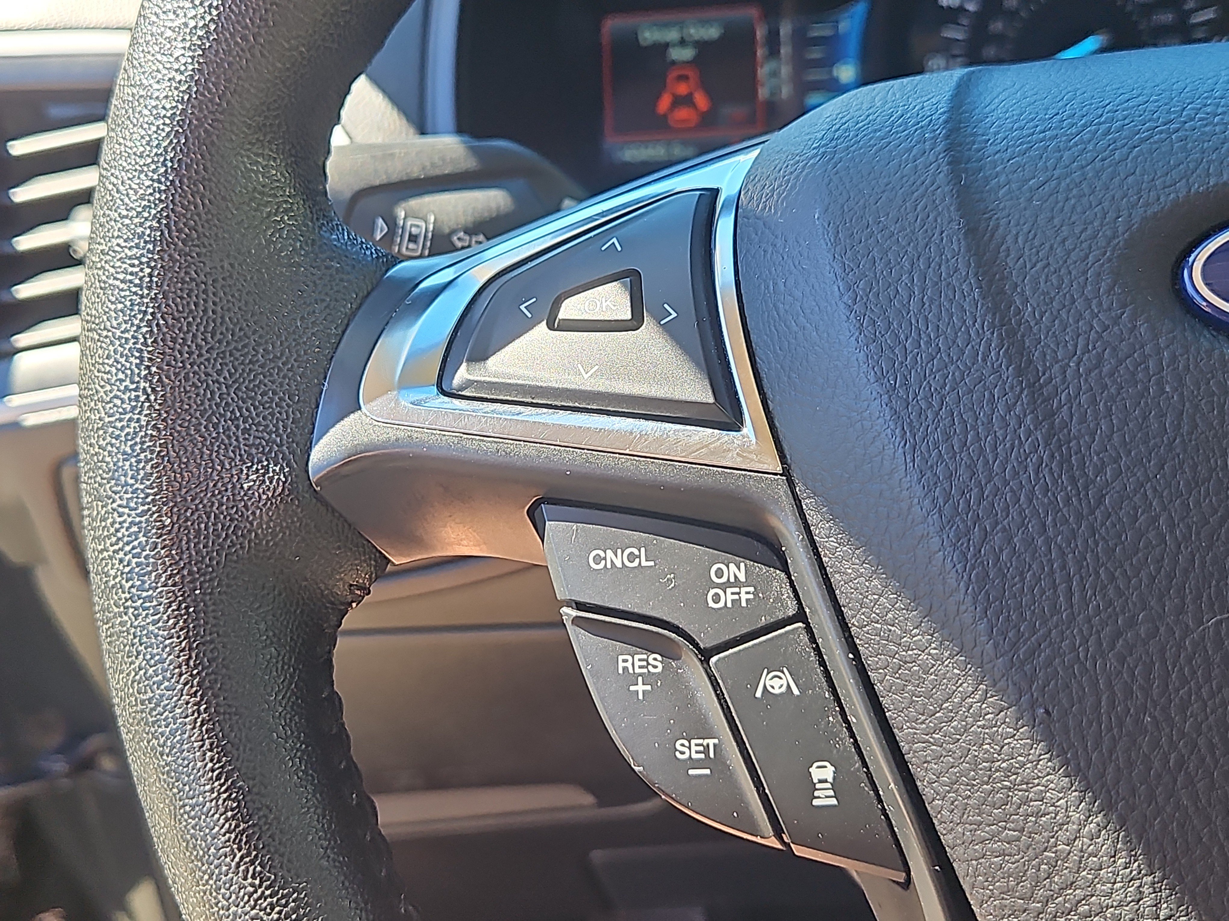Used 2022 Ford Edge SEL w/ Convenience Package AWD/4WD image 18