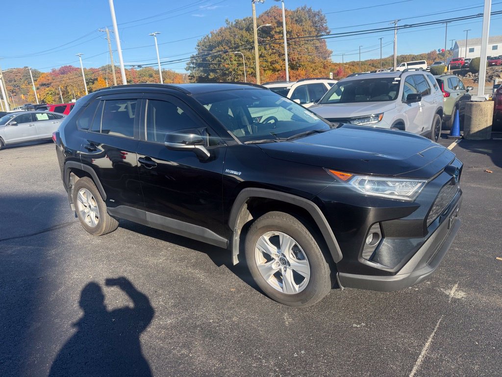 Used 2021 Toyota RAV4 XLE w/ Convenience Package AWD/4WD image 2