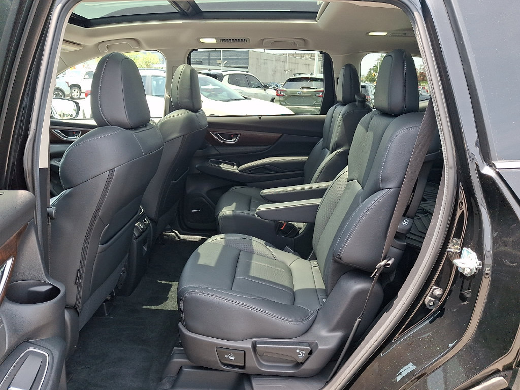Used 2024 Subaru Ascent Touring AWD/4WD image 13