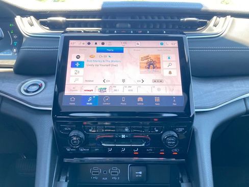 New 2024 Jeep Grand Cherokee Limited 4xe AWD/4WD image 23