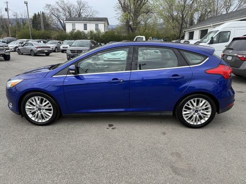 Used 2015 Ford Focus Titanium w/ Titanium Technology Package image 9