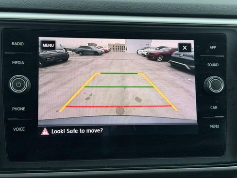 Used 2020 Volkswagen Atlas SE w/ Towing Package FWD image 25