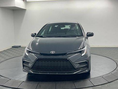 Used 2026 Toyota Corolla SE FWD image 6