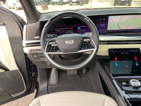 Used 2025 Cadillac Escalade Sport image 15