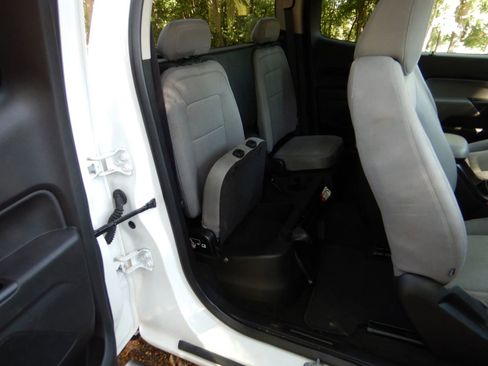 Used 2015 GMC Canyon 4x4 Extended Cab w/ Convenience Package image 23